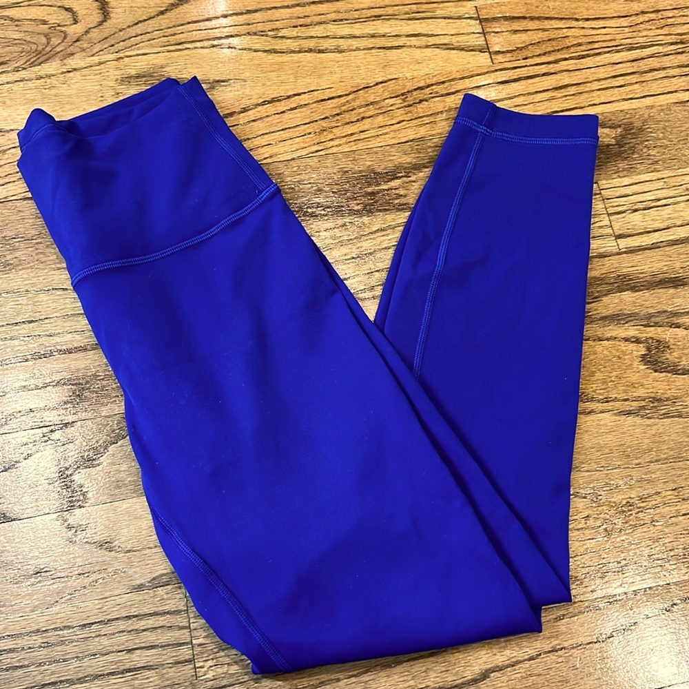 Lululemon. Wunder Train High-Rise Tight. Size 6. 23”